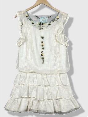 🤍 VTG Anthropologie Knitted Dove embroidered mini dress in ivory cream.